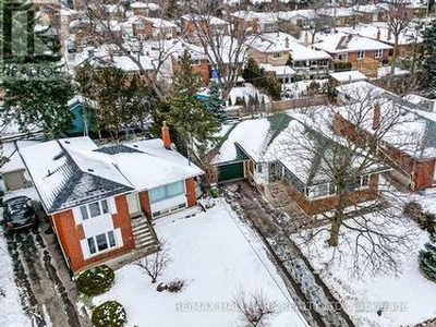 House For Sale In Wishing Well Acres, Toronto, Ontario