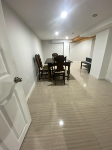 Lovely Basement Apartment with Separate Entrance in Hamilton