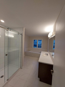 Master Ensuite for rent (Room and Private Bathroom)
