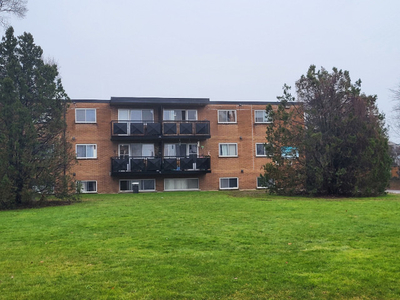 One (1) Bedroom - updated apartments - St.Catharines