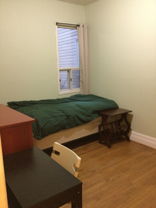 Room Avail NOW/Feb Trinity Bellwoods Prk Queen St West Furn