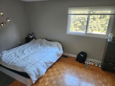 ROOM FOR GIRLS OR COUPLE FROM FEB 1ST