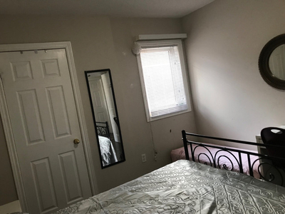 Room for rent (girls only)