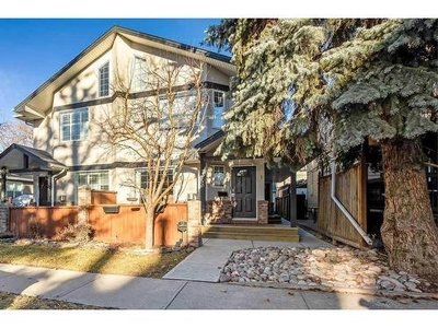 Townhouse For Sale In Crescent Heights, Calgary, Alberta
