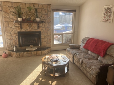 Calgary Pet Friendly Room For Rent For Rent | Cedarbrae | Shared Main floor bungalow