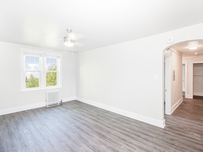 129 Lenore Street - One-Bedroom Suite Apartment for Rent