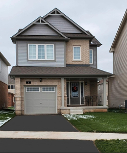 Beautiful Detached Single-Family Home for Rent in Welland