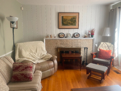 Furnished bedroom near Algonquin for $1,100
