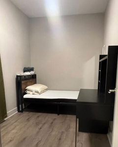 room for summer sublet - may 1st - august 31st 2024 *female only