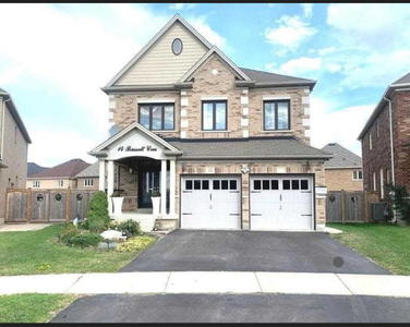 Room rental (shared accommodation) in detached home in Brampton