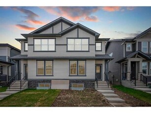 House For Sale In Calgary, Alberta