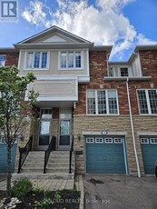 Townhouse For Sale In Rathwood-Applewood, Mississauga, Ontario