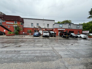 Commercial Space for Lease 4400 + SF @ Weston/Laurence Ave