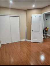 Private room for rent in Brampton