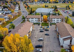 Grande Prairie Pet Friendly Apartment For Rent | Patterson Place | Rosewood Manor Apartments For Rent