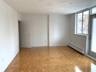 2 Bedroom Apartment Unit Toronto ON For Rent At 2805