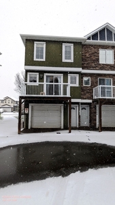 Chestermere Townhouse For Rent | FABULOUS 2 BED, 2.5 BATH