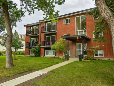 Edmonton Apartment For Rent | Strathcona | RENOVATED STRATHCONA APARTMENT COMPLEX