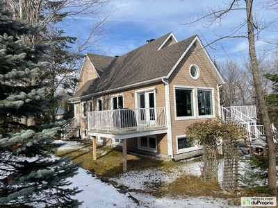 Intergenerational home for sale St-Sauveur 4 bedrooms