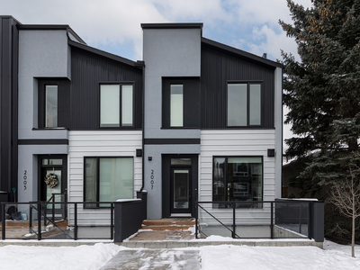 Calgary Pet Friendly Townhouse For Rent | Banff Trail | Beautiful modern 3 bedroom townhouse