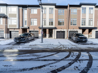 ⚡2 YEARS NEW! EXECUTIVE FREEHOLD TOWNHOME IN PICKERING!