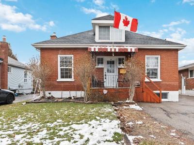 Awesome Family Opportunity, Cambridge, On- $669,900 or Trade!