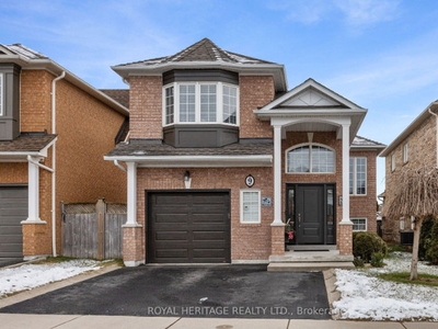 ✨BEAUTIFUL 3+1 BEDROOM BUNGALOFT IN PRIME NORTH WHITBY!