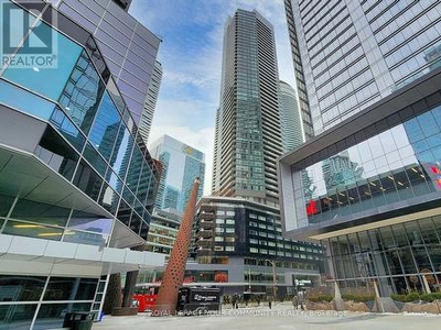 Condo For Sale In Entertainment District, Toronto, Ontario