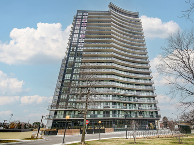 FOR SALE: Lower Penthouse Unit, 2 bed + 2 Full Bath North York