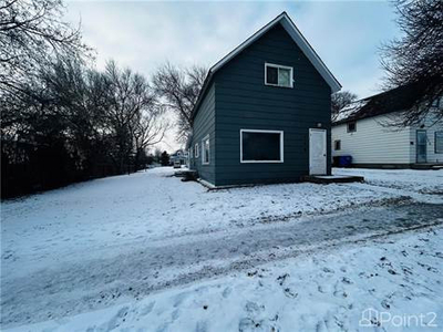 Homes for Sale in Melita, Manitoba $15,000