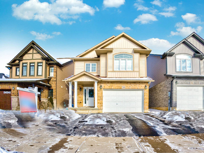 Stunning Detached House FOR SALE in Kitchener!