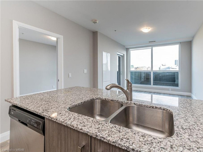 This One's A 1 Bdrm 1 Bth Located At Victoria Street