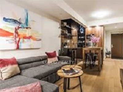 1 Bdrm + Den Condo Apt In The Heart Of The Financial District
