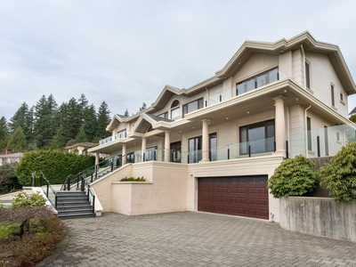 1365 CAMWELL DRIVE West Vancouver