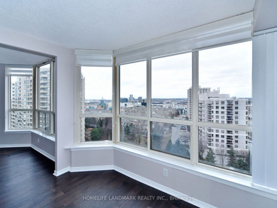 2 Bed + Den Condo Apt! Renovated with Panoramic Views!