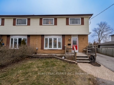 54 Lawrence Cres