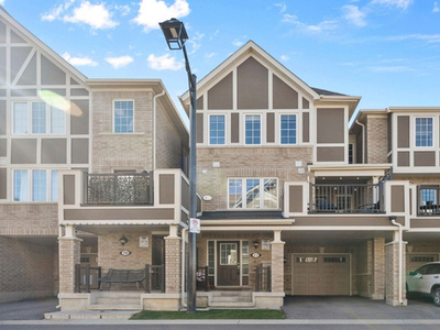 Beautifully Upgraded Townhome in High Demand Milton!