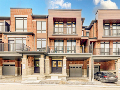 ✨BRIGHT AND BEAUTIFUL 3 BDRM TOWNHOUSE IN SOUTH EAST AJAX!