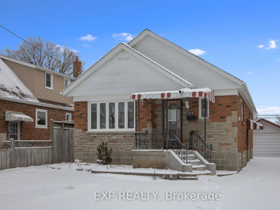 ✨BRIGHT AND SPACIOUS 3 BDRM BUNGALOW IN FAMILY FRIENDLY AREA!