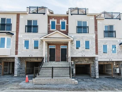 ⚡GORGEOUS 3 BDRM TOWNHOUSE IN WHITBY'S PRINGLE CREEK!