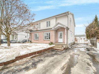 House for sale, 159 Rue des Samares, Masson-Angers, QC J8M2B4, CA, in Gatineau, Canada