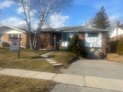 House for sale, 834 Florell Dr, in Oshawa, Canada