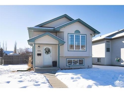 House For Sale In Devonshire, Red Deer, Alberta