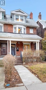 House For Sale In Sunnyside, Toronto, Ontario