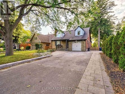 House For Sale In Thistletown, Toronto, Ontario
