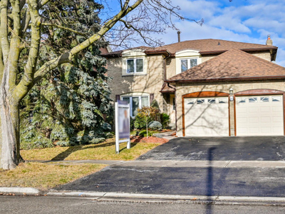 Ribblesdale Dr! Stunning 2-Storey Detached 4 Bdrm Home