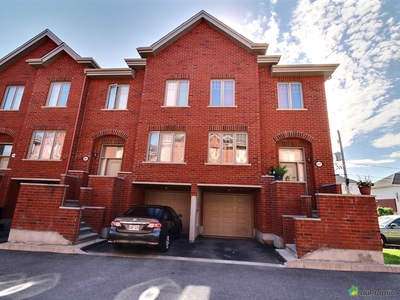 Townhouse for sale Chomedey 3 bedrooms 1 bathroom