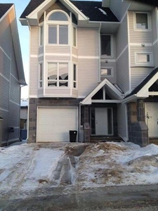 3 Bedroom Townhouse Fort McMurray AB