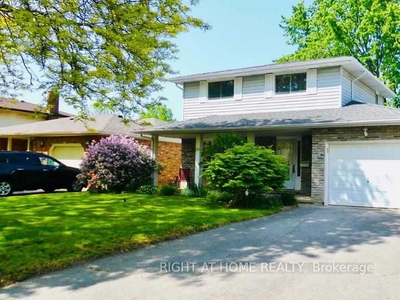House for sale, 24 The Meadows St, in St. Catharines, Canada