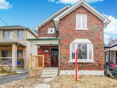 Look At This 5 Bdrm 4 Bth in Oshawa
